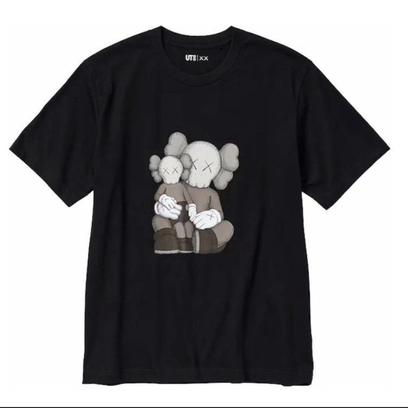 Brand New Kaws x Uniqlo tshirt - Picture 1 of 2